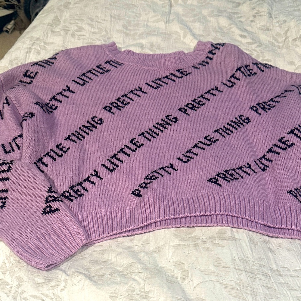 PrettyLittleThing Lavender Logo Sweater